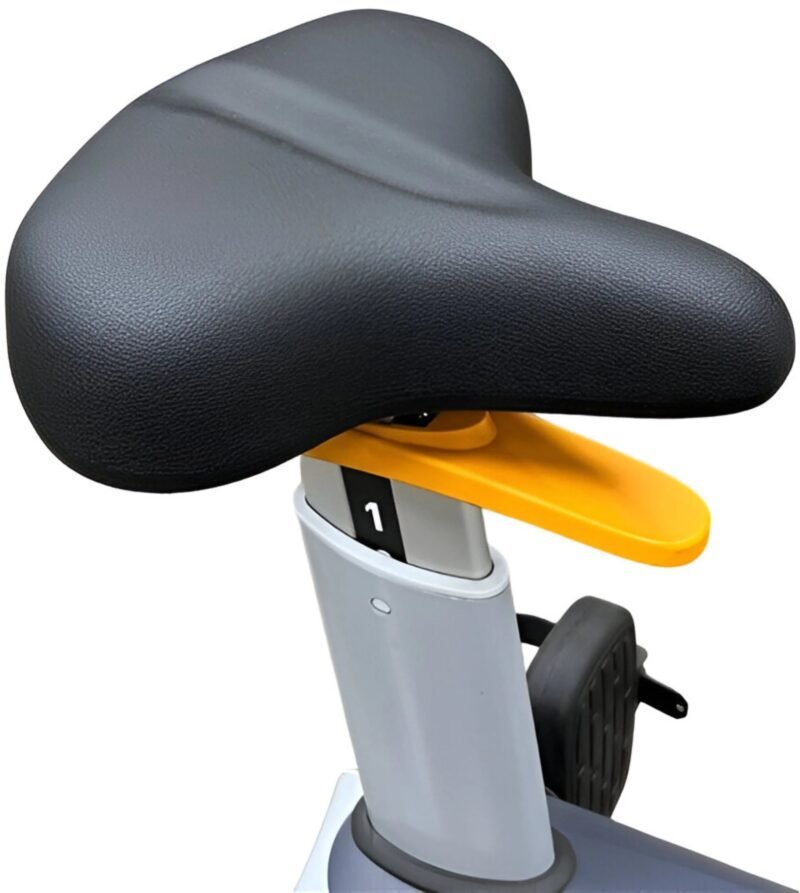 Precor UBK 815 Upright Bike w/Experience Console - Image 5