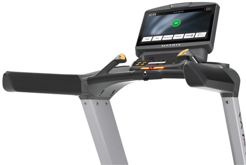 Matrix T7xi Treadmill - Image 3